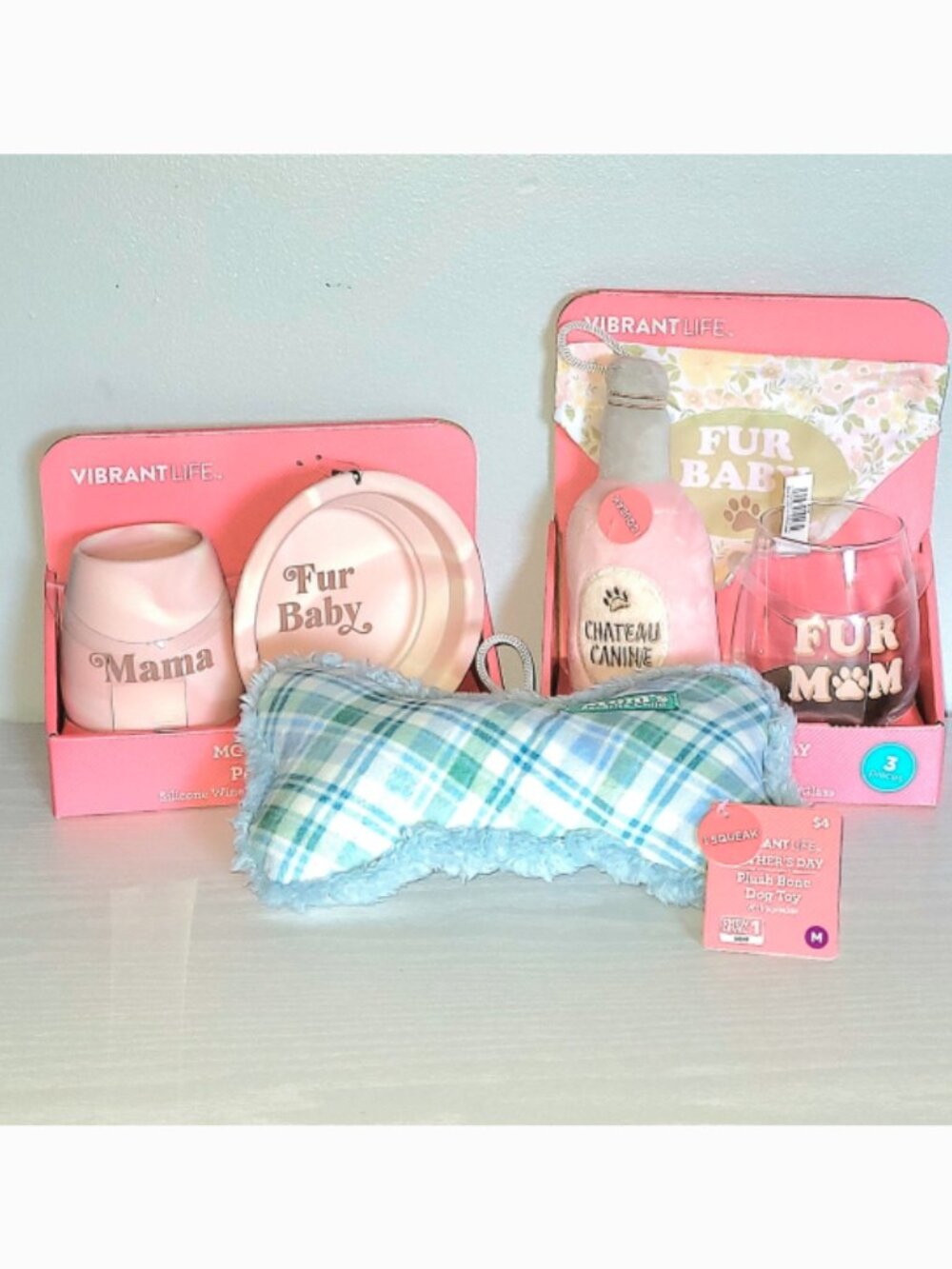 6Pc Dog MOM Mother's Day Gift Set Wine Glasses,Water Bowl, Squeaky Toys, Bandana